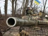 صحيفة بريطانية: دعم أوكرانيا بالدبابات سيحول أوروبا إلى مقبرة إشعاعية