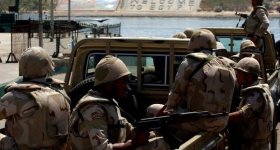 مصر: مقتل 5 جنود على الأقل ...