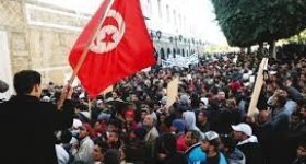 احتجاجات في تونس للمطالبة بتأميم الثروات ...