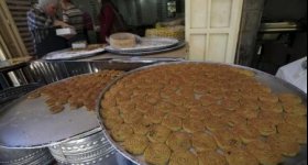 الكعك سمةٌ تزين العيد في نابلس