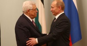 الرئيس عباس يجتمع مع بوتين