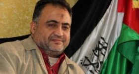 الاحتلال يمدد اعتقال وزير فلسطيني سابق
