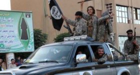 "داعش" يهاجم قاعدة جوية سورية في ...
