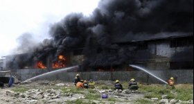 مقتل 72 عاملا إثر حريق بمصنع ...