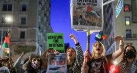 احتجاجات بجامعات حول العالم تدعم "مخيم التضامن مع غزة" بجامعة كولومبيا