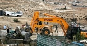 قوات الاحتلال تهدم قرية العراقيب الفلسطينية ...