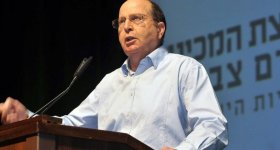 وزير الحرب الإسرائيلي:  "حل الدولتين" ...