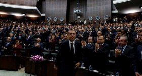 معارضو أردوغان ينتزعون منه "سلاح" الإصلاح
