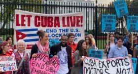 محامون دوليون يطالبون بايدن بإزالة كوبا ...