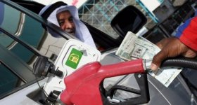 تساؤلات بعد رفع السعودية أسعار البنزين ...