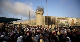 القدس: الاحتلال يعزز قواته ويشدد القيود ...