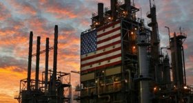 النفط يُحلّق على وقع الجنون الأمريكي