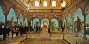 أنباء عن احتجاز سياح في المتحف الوطني بمنطقة باردو التونسية