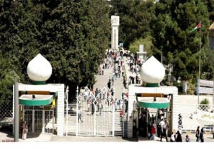 عصي و اطلاق نار وغاز من جديد في الجامعات الأردنية