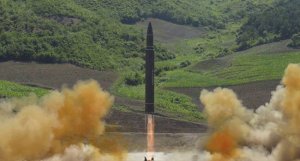 كيف تصنع كوريا الشمالية صواريخها ومن يساعدها ؟