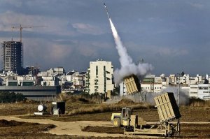 الاحتلال يزعم اعتراضه لصاروخ أطلق من غزة تجاه عسقلان
