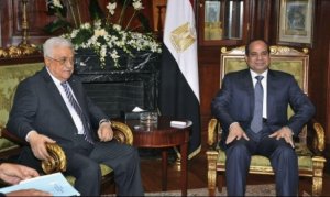 هل هدد الرئيس عباس المصريين بحل السلطة الفلسطينية؟