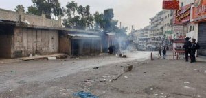الاحتلال يهدم 20 متجراً في مخيم شعفاط