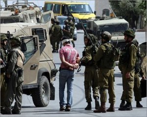 الاحتلال يعتقل 8 مواطنين من القدس و الضفة