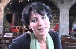 صحفية هولندية تعلن اعتقالها للمرة الثانية في تركيا