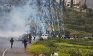 إصابات بالاختناق خلال قمع الاحتلال مسيرة بيت لحم المنددة بالعدوان على شعبنا