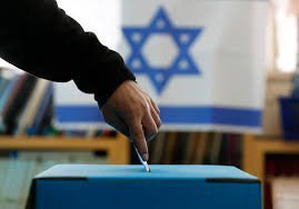 عريقات: نأمل أن تفرز الانتخابات الإسرائيلية حكومة قادرة على صنع السلام