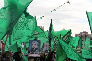 حماس: نقف مع الشرعية وخيار الشعب اليمني