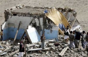 غارات لتحالف &quot;عاصفة الحزم&quot; على معسكر للجيش اليمني في مسقط رأس صالح