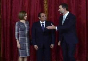 الرئيس المصري في مدريد وسط انتقادات المدافعين عن حقوق الانسان الرافضين للسياسة القمعية في مصر