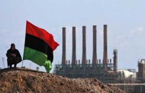 الحكومة الليبية تدعو مؤسستها النفطية لبدء التصدير وفتح حساب خارجي