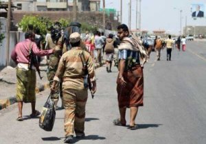 55 قتيلاً على الأقل في تفجيرين استهدفا مسجدين للحوثيين بصنعاء