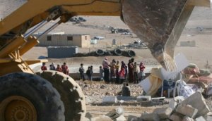 الاحتلال يهدم قرية العراقيب للمرة 177.. والأهالي: لن نستسلم