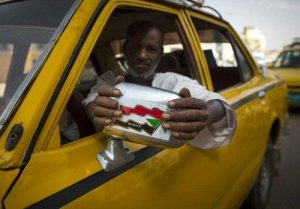 الانتخابات السودانية “لقمة عيش” جيدة لسائقي اﻷجرة