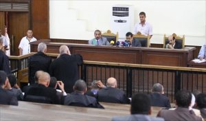 محكمة مصرية تؤجل النظر باعتبار حماس حركة &quot;إرهابية&quot;