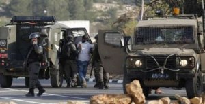 عشرات الإصابات عقب اقتحام قوات الاحتلال قرية كوبر