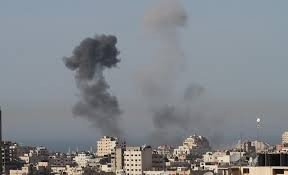 الاحتلال يشن ثلاث غارات على غزة فجر اليوم