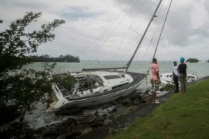 اعصار &quot;فيونا&quot; يهدد جزر توركس وكايكوس في الكاريبي