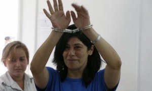 محكمة الاحتلال تمدد اعتقال خالدة جرار
