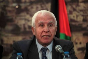 الأحمد ينفي موافقة القيادة على التهدئة مقابل إدخال أموال لغزة