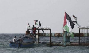 البحرية المصرية تصيب فلسطينيا وتعتقل 4 اخرين