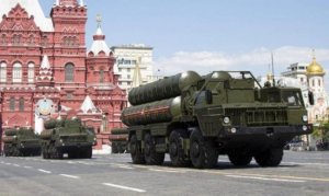 روسيا تبدأ تسلم صواريخ 'إس 300' لسوريا