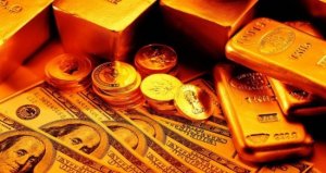 الدولار والذهب في تهاوي.. ما السبب وهل سيرتفع الايام القادمة؟