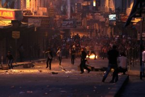 إصابة عشرات الفلسطينيين بمواجهات مع الاحتلال في الخليل