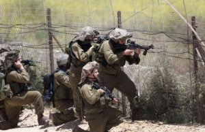 جيش الاحتلال: لن نغير أوامر فتح النار في غزة