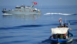 تونس تحبس أفراد طاقم سفينة غرقت قبالة سواحلها