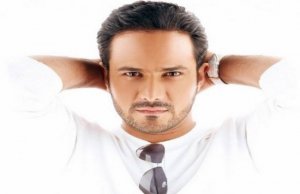الممثل المصري محمد رجب من التمثيل إلى الغناء