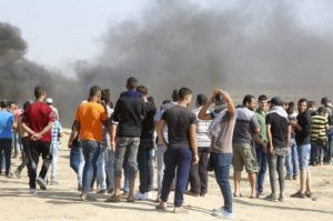 إصابة مواطنين أحدهما خطيرة بقصف على قطاع غزة