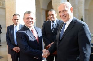 العاهل الأردني يرحب بتعهدات نتنياهو حول الاقصى ويطالبه بتنفيذها