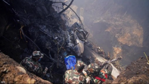مصرع العشرات في تحطم طائرة في نيبال