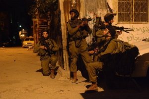 اعتقال 10 فلسطينيين في جنين ورام الله والقدس